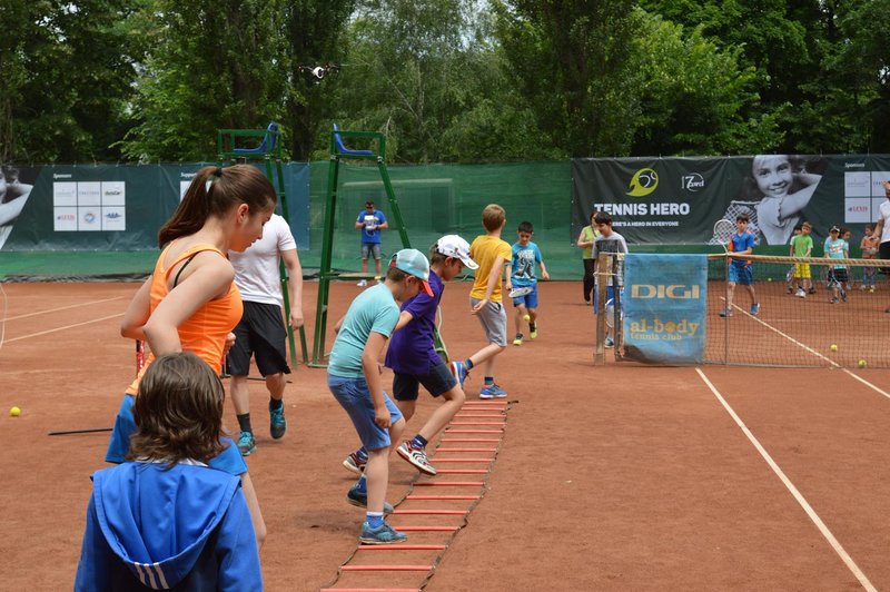 Tennis Hero - Cursuri de tenis pentru copii